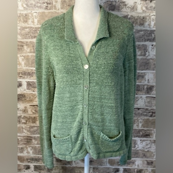 Calvin Klein Seafoam green button up collared sweater. Size L. Silk blend. - Picture 2 of 13
